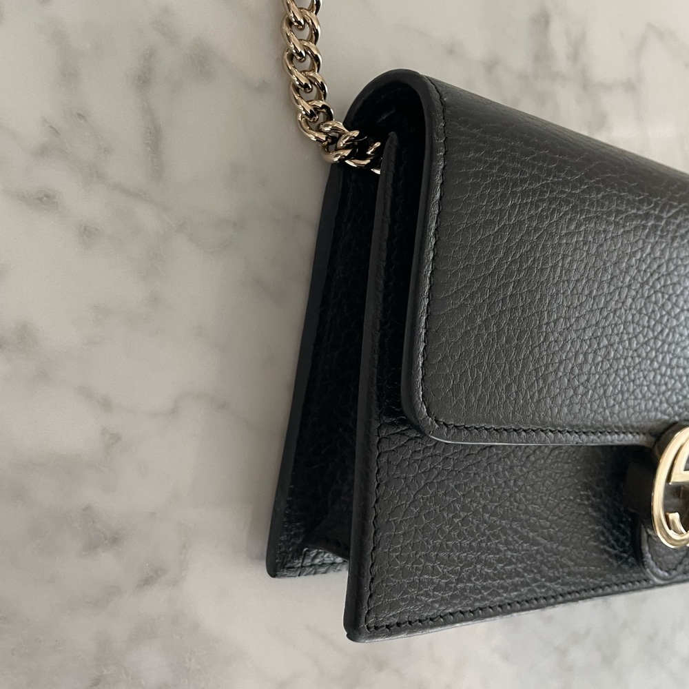 Gucci Black Leather Interlocking GG Wallet On Chain (SOLD) - Picture 5 of 13